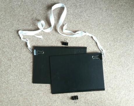 Wearable drawing-board with a strap, unassembled 